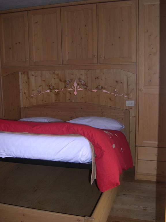 Apartments Cableway Canazei Kamer foto
