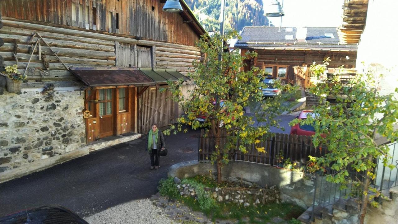 Apartments Cableway Canazei Buitenkant foto